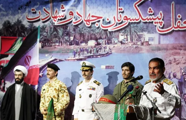 محفل پیشکسوتان جهاد و شهادت چهارشنبه با حضور علی شمخانی، دبیر شورای عالی امنیت ملی در باغ مو زه دفاع مقدس برگزار شد./IRNA
