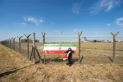 عکس: تجمع حامیان ایران مقابل پایگاه آمریکایی در انگلیس