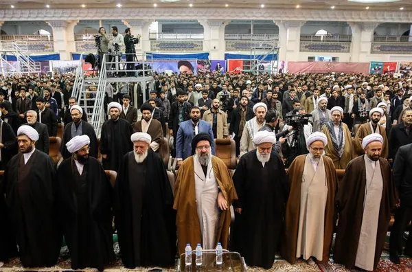 گردهمایی روحانیون، طلاب و اساتید حوزه&zwnj;های علمیه تهران در گرامیداشت حماسه ۹ دی./ISNA
