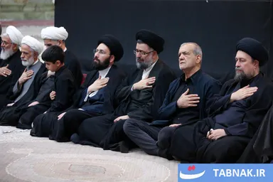 عکس: رئیس‌جمهور در مراسم شب عاشورا در حرم امام خمینی(ره)