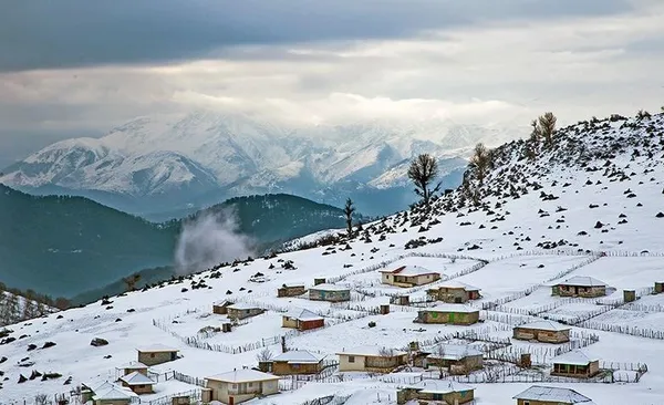 طبیعت زمستانی اسالم به خلخال./TASNIM
