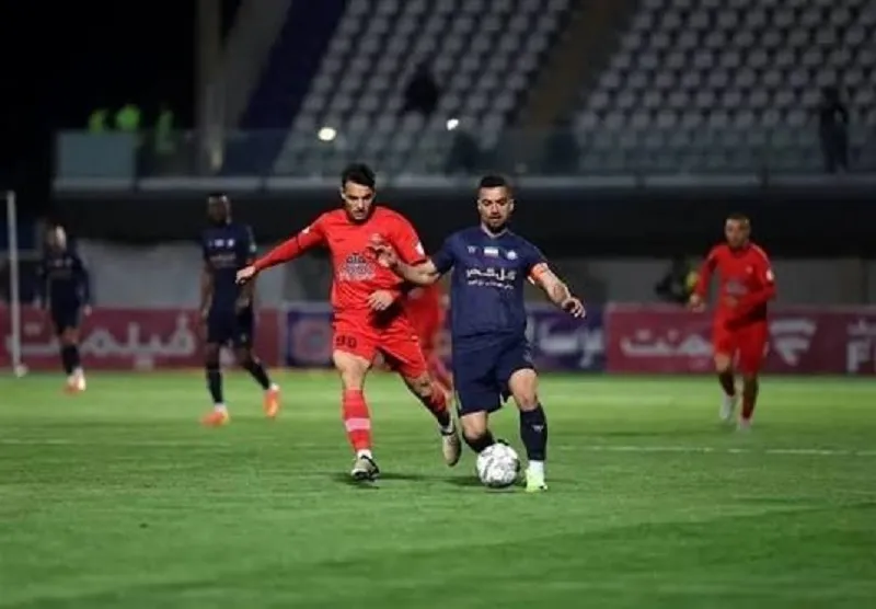 خداداد عزیزی ۴ ماه و عالیشاه ۴ جلسه محروم شدند