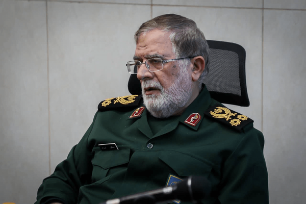 انتصاب ۶ فرمانده عالی رتبه نظامی/ ادغام ستاد کل نیروهای مسلح و قرارگاه مرکزی خاتم الانبیاء(ص) انتصاب ۶ فرمانده عالی رتبه نظامی/ ادغام ستاد کل نیروهای مسلح و قرارگاه مرکزی خاتم الانبیاء(ص)