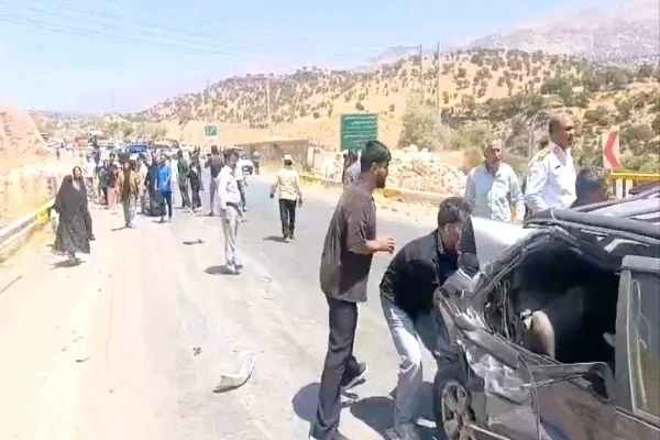 تصادف زنجیره‌ای در تنگ سریز با ۲۲ مصدوم!