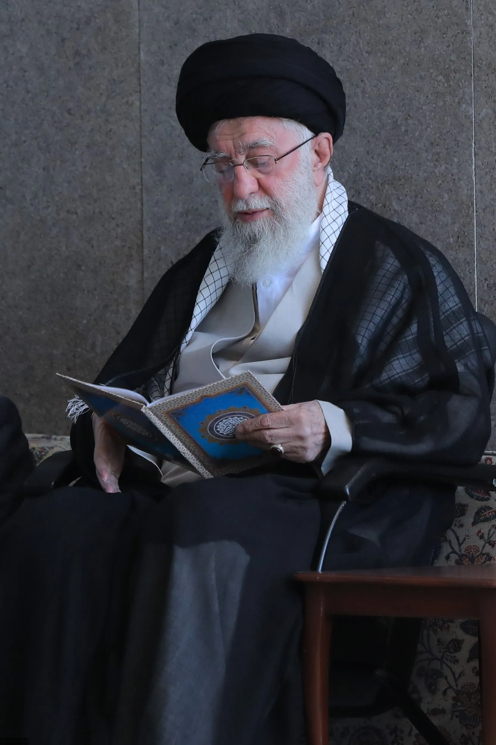 رهبر انقلاب آیت الله سید مجتبی خامنه ای
