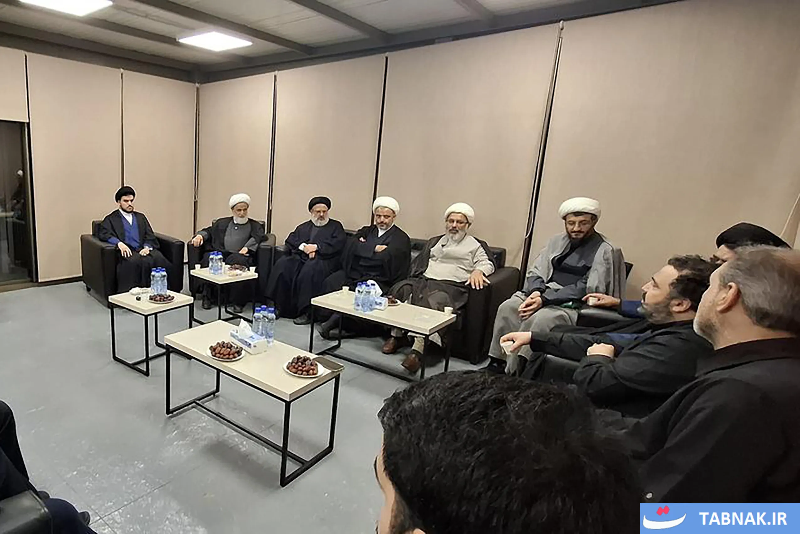 عکس: تجلیل از خانواده شهدای مقاومت