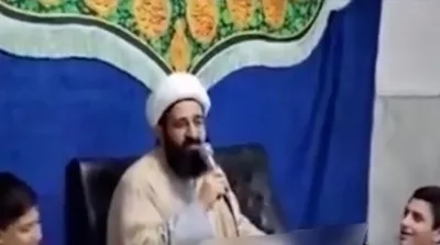 اسپانیایی خواندن قرآن توسط شیخ قمی را ببینید