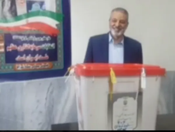 امیر سرلشکر سید عبدالرحیم موسوی فرمانده کل ارتش: هر کس انتخاب شود ارتش به او کمک می کند تا موفق باشد.