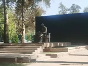 بت تاجیک من و خاکستری که شعر شد...