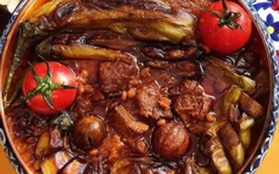 خورش گوجه و بادمجان با مرغ