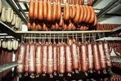 مقایسه کارخانه سوسیس و کالباس ایران و ژاپن