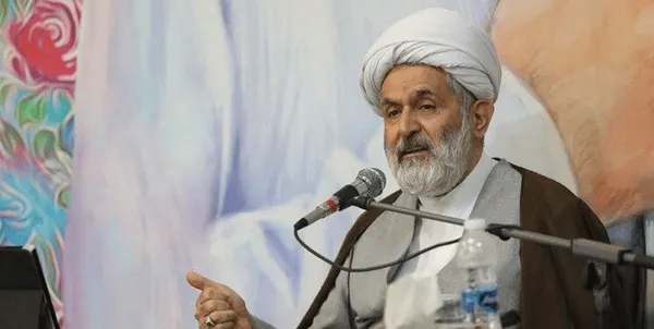 طائب: تنگه هرمز تحت کنترل ایران است