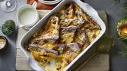طرز تهیه پودینگ نان و کره با پانتونه