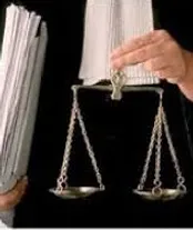 حق داشتن وکیل به چه معناست؟