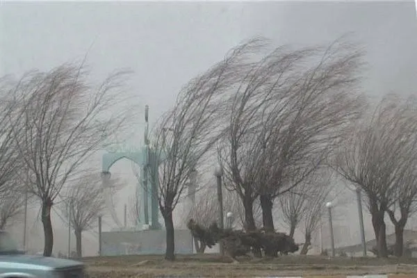باد شدید در راه تهران