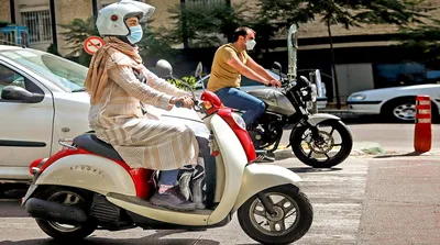 چراغ سبز دولت به گواهینامه موتورسیکلت زنان