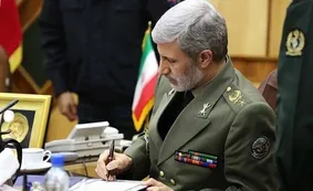 پیام فرمانده ارتش درپی شهادت دو خلبان در سانحه بالگرد