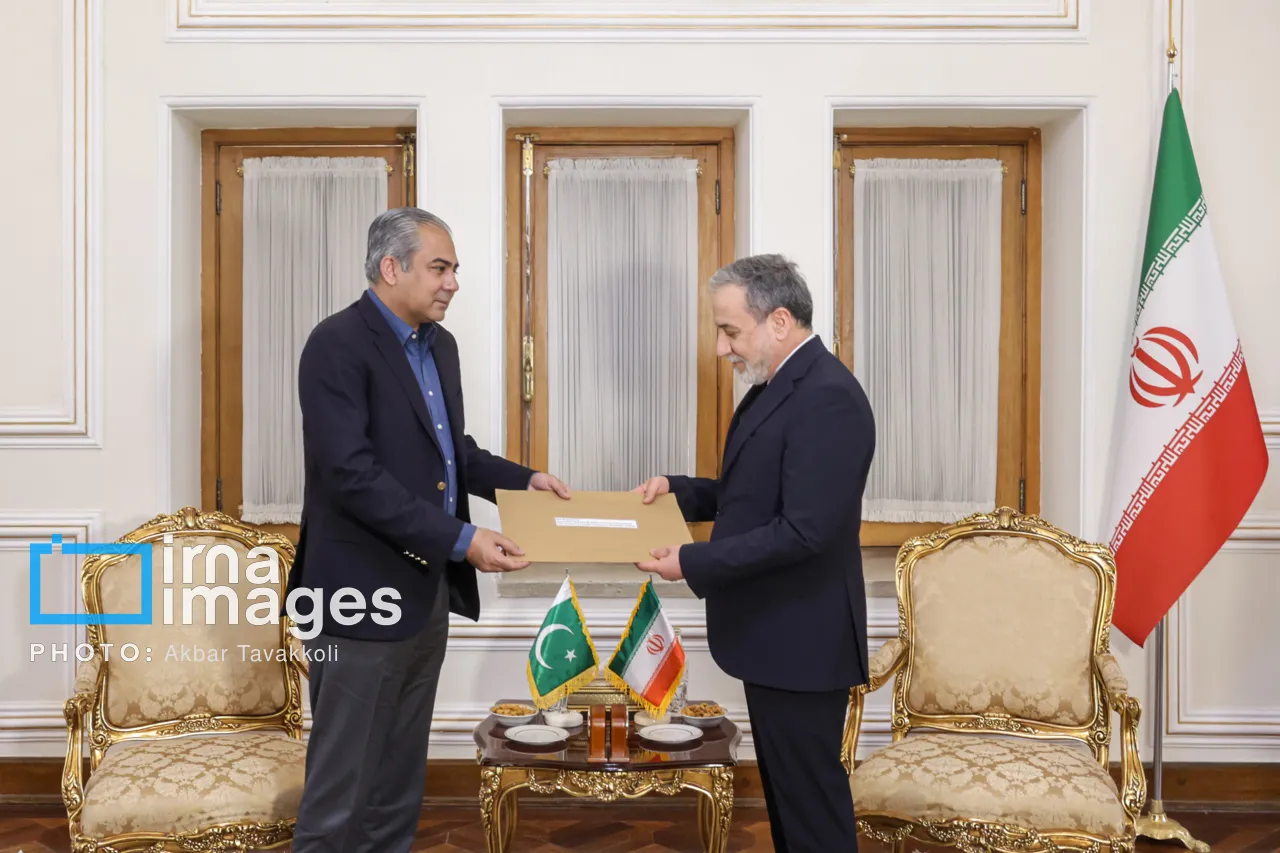 وزیر کشور پاکستان عازم تهران شد