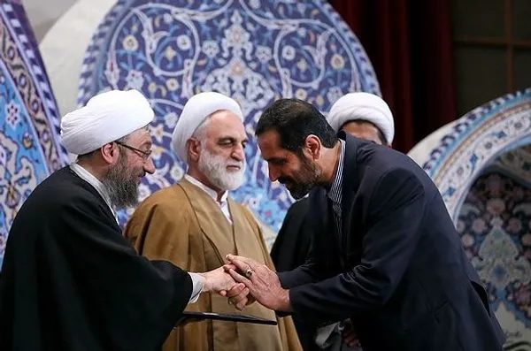 مراسم اختتامیه دومین دوره مسابقات قرآن کریم صبح یکشنبه با حضور آیت الله صادق آملی لاریجانی رئیس قوه قضائیه در مجموعه فرهنگی شهید بهشتی برگزار شد./FNA
