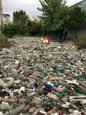 عکس هولناک از  زباله برجای‌ مانده از سیلاب در ساری