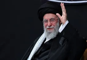 تجلیل چهره‌های تونسی از عزت رهبر شهید