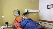 ماجرای احوالپرسی رهبر شهید از مرحوم اکبر عبدی