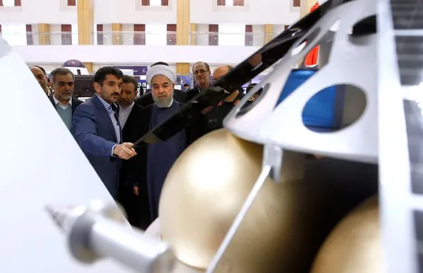 مراسم بزرگداشت روز ملی فن&zwnj;آوری فضایی صبح سه شنبه با حضور حجت الاسلام حسن روحانی رئیس جمهور در سالن اجلاس سران برگزار شد./MNA

