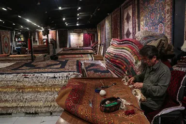 عکس: بازار سنتی فرش مشهد