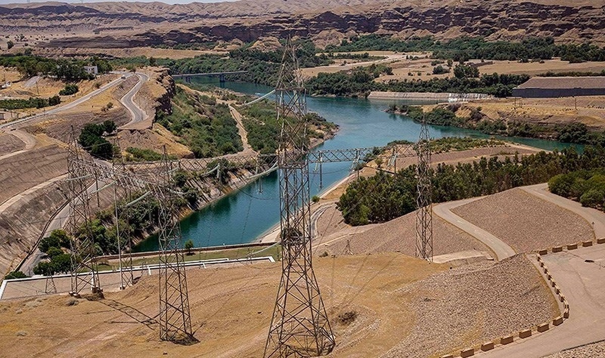 بحران آب پشت دیوار نیروگاه‌ها و پالایشگاه‌ها/ صنعت انرژی چقدر آب مصرف می‌کند؟
