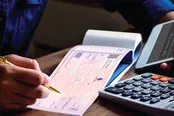 دستگیری کلاهبرداران ۹ میلیاردی با چک‌های دیگران