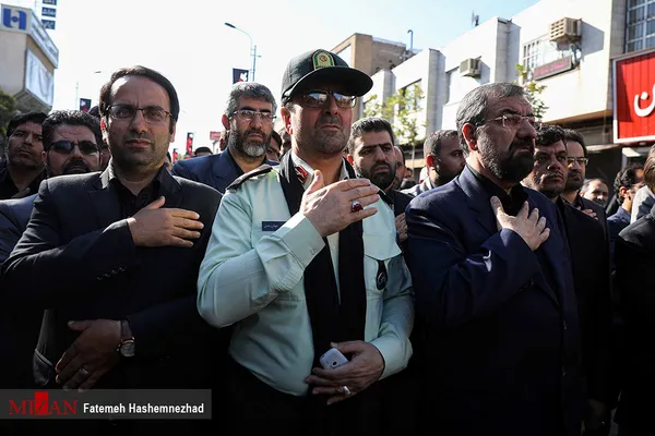 حضور محسن رضایی، دبیر مجمع تشخیص مصلحت نظام در جمع پرشور عزاداران حسینی در حسینیه اعظم زنجان