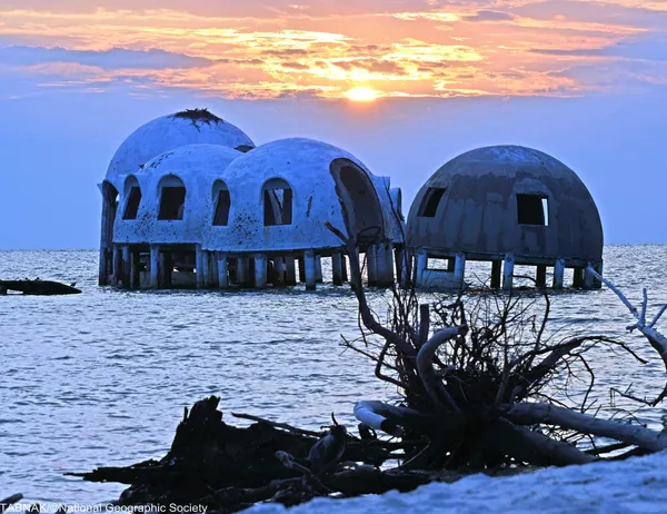  (&copy; Michele Cole/National Geographic Traveler Photo Contest)