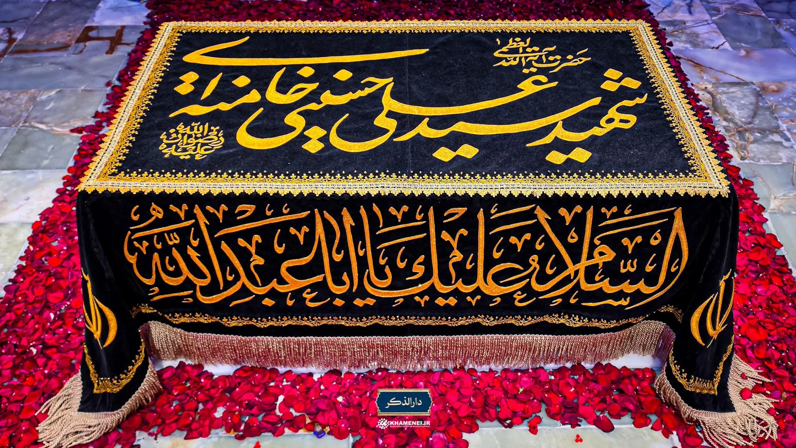 عکس: مزار نورانی «آقای شهید ایران» در چهلم تدفین ایشان