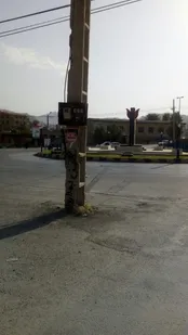 تیر چراغ برق وسط خیابان در مسجدسلیمان
