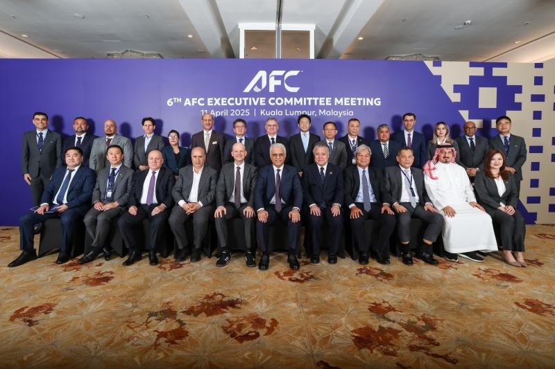 عادی‌سازی عدم امنیت در ایران با دست‌فرمان فوتبال/ تاج، تاجرنیا و کریمی تابع امر AFC