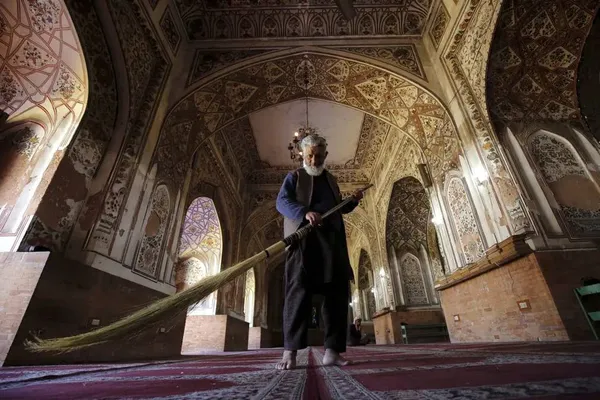 پیشاور، پاکستان ـ تمیزکاری مسجد برای ماه مبارک رمضان 