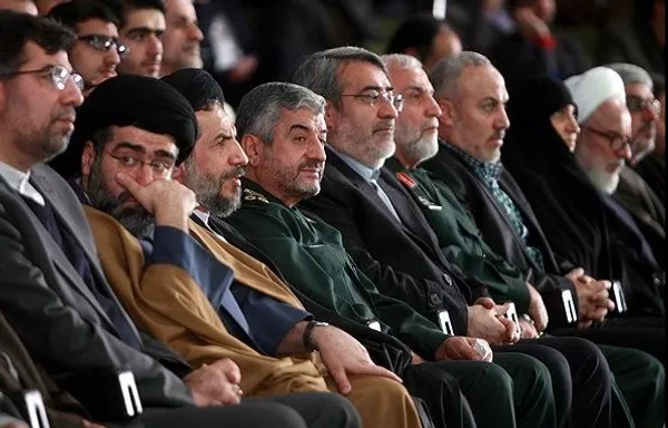 مراسم بزرگداشت شهید جهاد مغنیه با نام جهاد ادامه دارد. عصر امروز جمعه با حضور مقامات لشکری و کشوری در تالار وزارت کشور تهران برگزار شد./FNA
