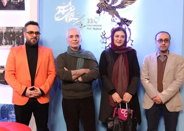 پنجمین روز از ویژه برنامه &laquo;یک فیلم، یک سلام&raquo; با حضور عوامل فیلم &laquo;مرگ ماهی&raquo; به کارگردانی سید روح الله حجازی در سینما پردیس ملت برگزار شد./IRNA

