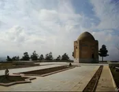 نمایی از بقعه مالک شهرستان سنقر