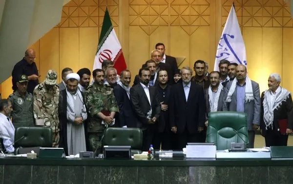 حاشیه جلسه علنی روز سه شنبه مجلس شورای اسلامی که به ریاست علی لاریجانی برگزار شد./IRNA
