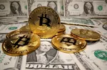 عقب‌نشینی قیمت دلار در بازار تهران/ مقایسه بازدهی یک‌ماهه دلار، بیت‌کوین و نقره