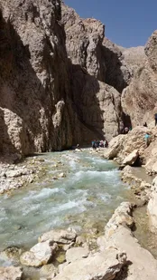 غار یخی سرچشمه زاینده رود کوهرنگ