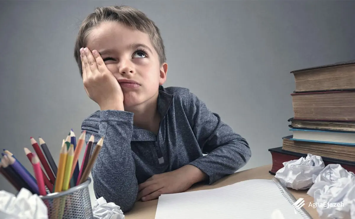 در تکالیف مدرسه بچه‌ها همراهی کنیم یا دخالت؟