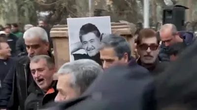 تشییع و خاکسپاری رضا رویگری را ببینید