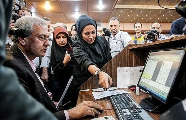 صبح روز سه&zwnj;شنبه، شعبه ۲۸ تأمین اجتماعی تهران با حضور علی ربیعی وزیر تعاون، کار و رفاه اجتماعی افتتاح شد./FNA
