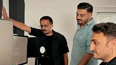 بازیگر مارمولک همکار خواننده آکادمی گوگوش شد