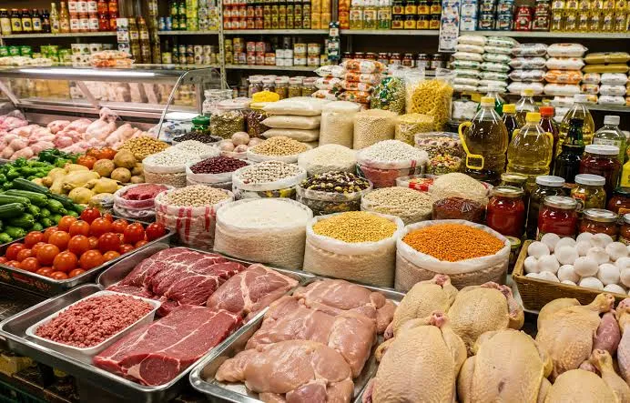 تغییرات قیمت کالاهای اساسی از هفته اول شهریور تاکنون / تفاوت ۲۴۰ هزار تومانی در یک شانه تخم‌مرغ !