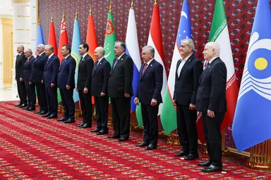 عکس: سفر رئیس جمهور به ترکمنستان