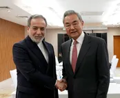 عراقچی با وزیر خارجه چین دیدار کرد + عکس