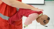 کمک‌های اولیه برای خفگی نوزادان و کودکان